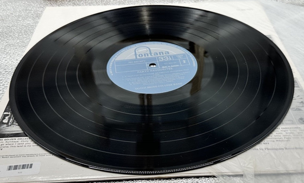 Party Favourites : Dutch Swing College Band Record In Good Condition 7372