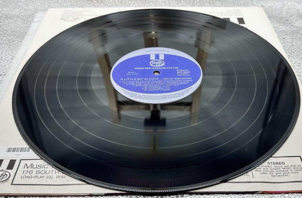 Julie Andrews - A Little Bit In Love Record In Good Condition 7579