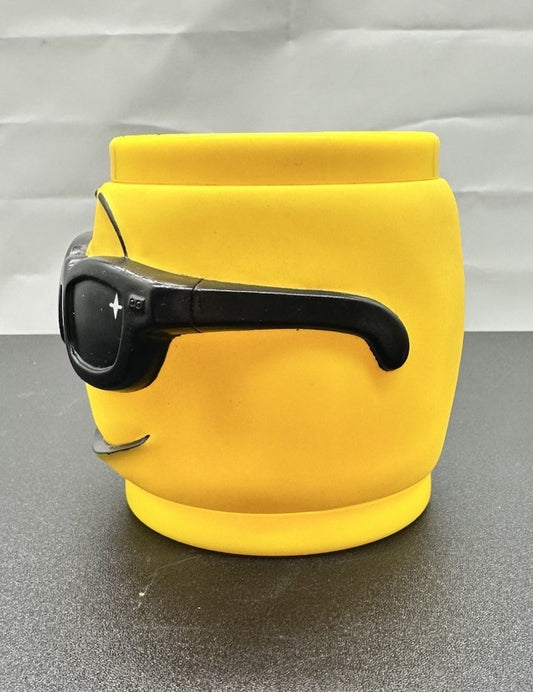 Hungry Jacks 1997 Collectable Face Off 3D Mug Yellow “Way Cool” 8640/8638