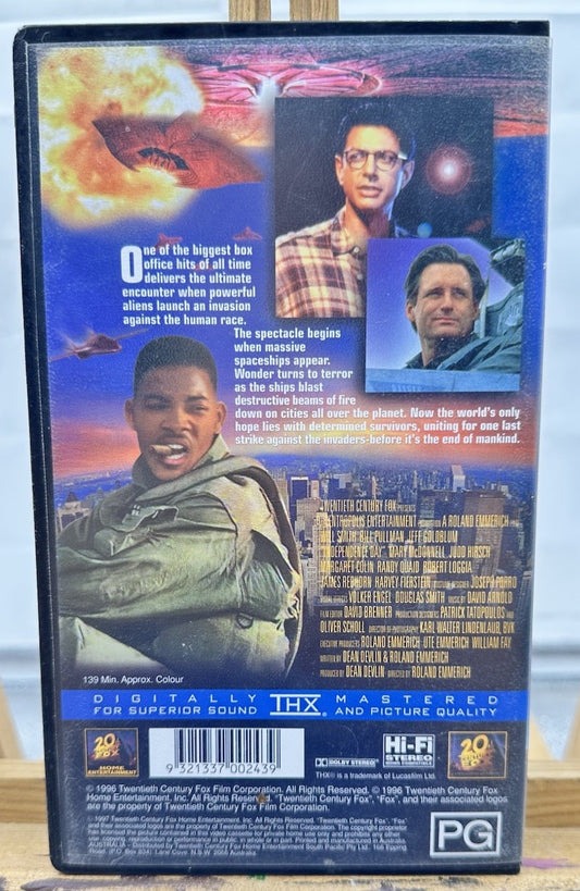 Independence Day VHS Tape In Good Condition 8906