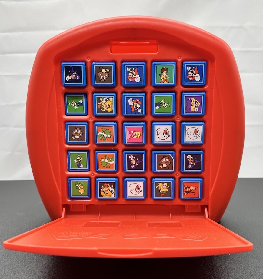 Super Mario Top Trumps Match-The Crazy Cube Game (2017)- Ages 4+ Nintendo 8651