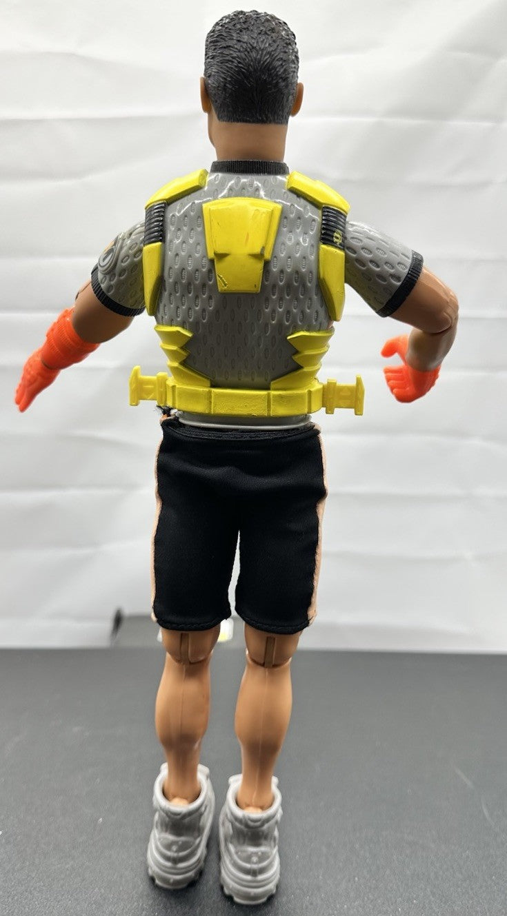 Vintage Action Man Hasbro 2000 Disc Extreme Frisbee 30cm Figure In GC 9087