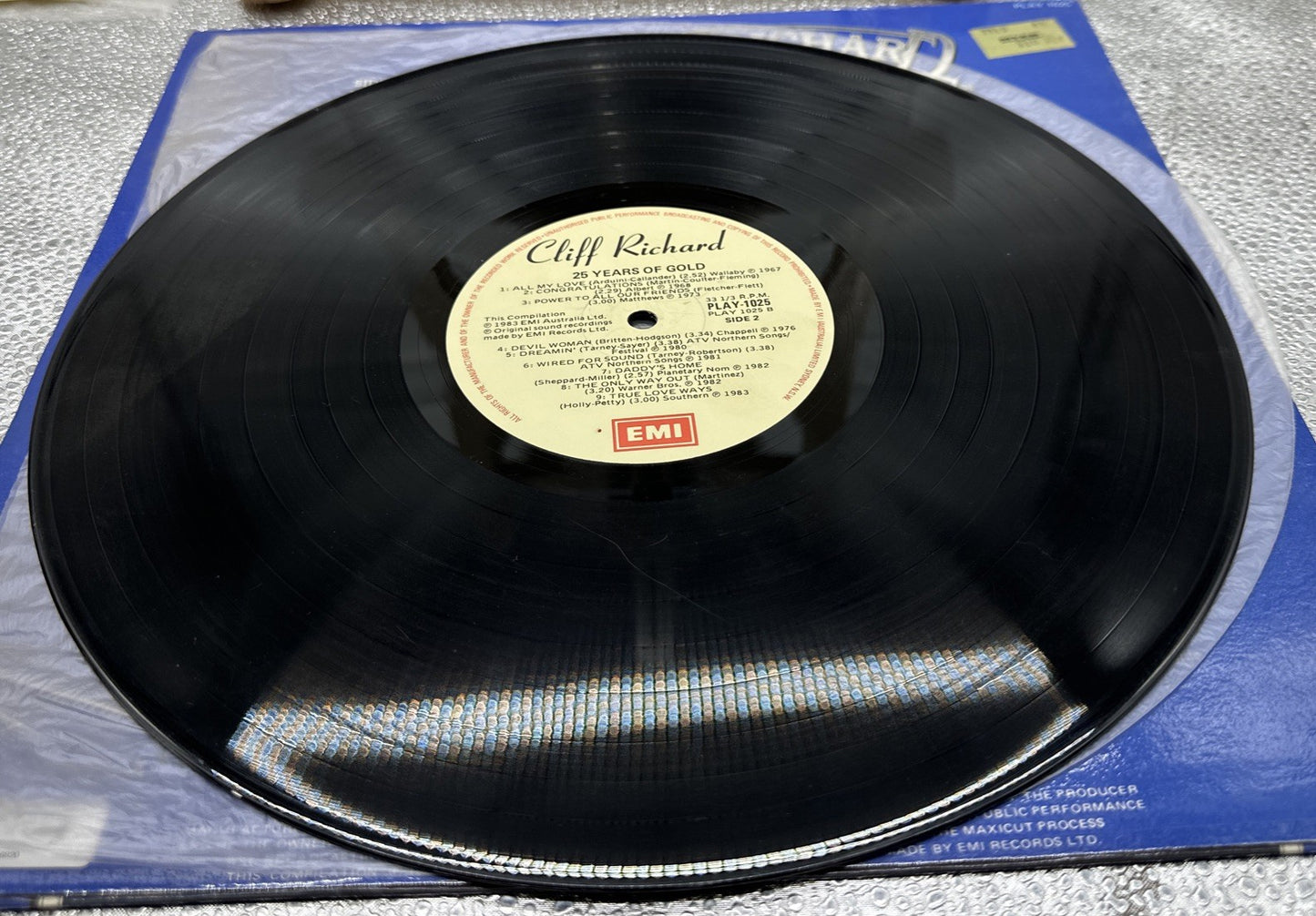 Cliff Richard 25 Years Of Gold Record In Good Condition 6820