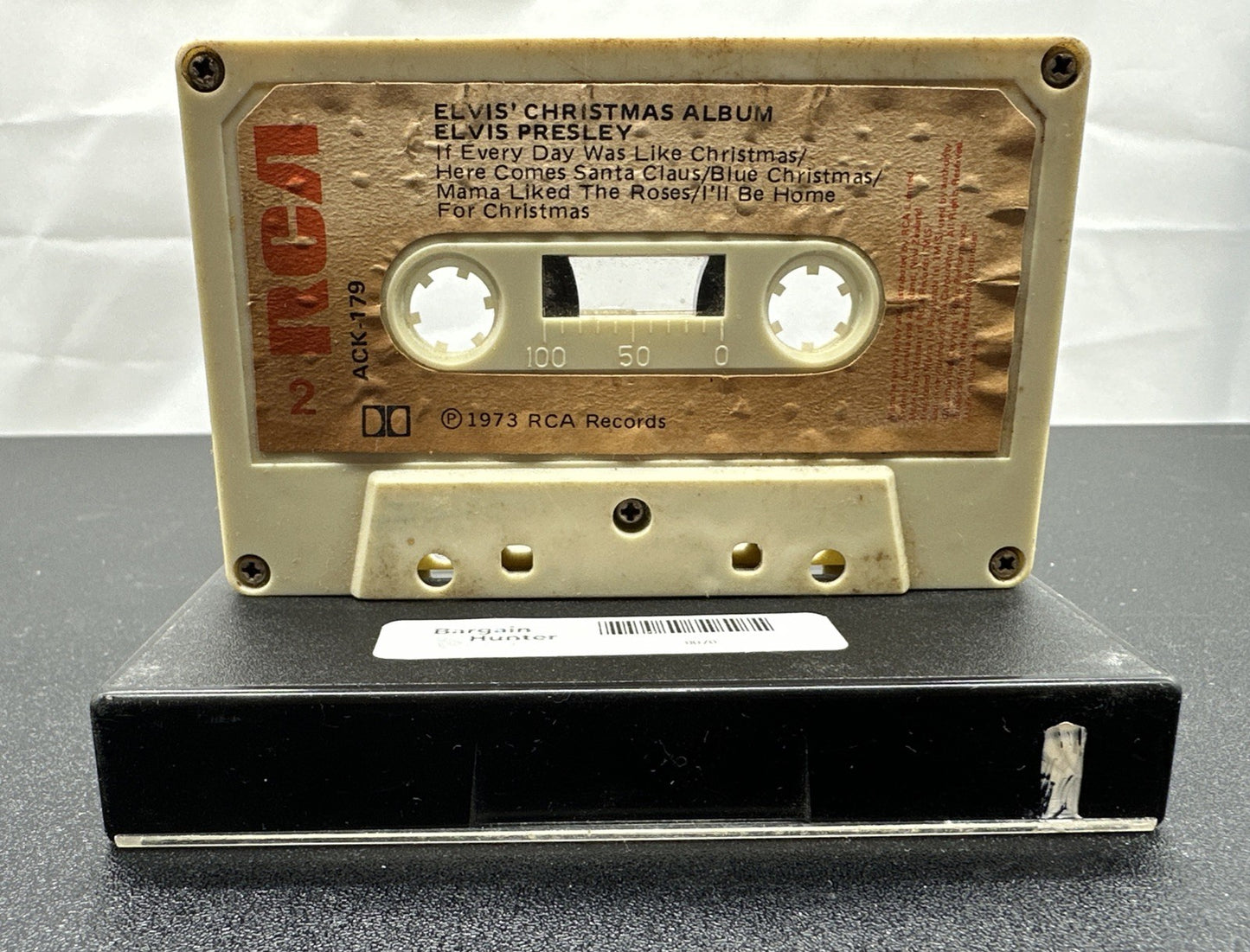 Elvis' Christmas Album Cassette Tape In OK Condition 8070