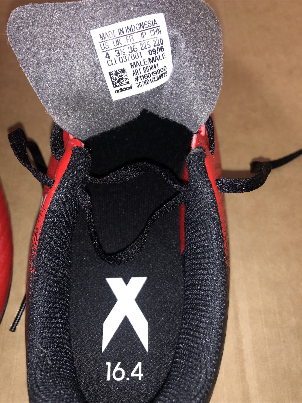 M594 Adidas Mens Size US 5 / UK 3.5 Soccer Shoes Red/Black + Free Post