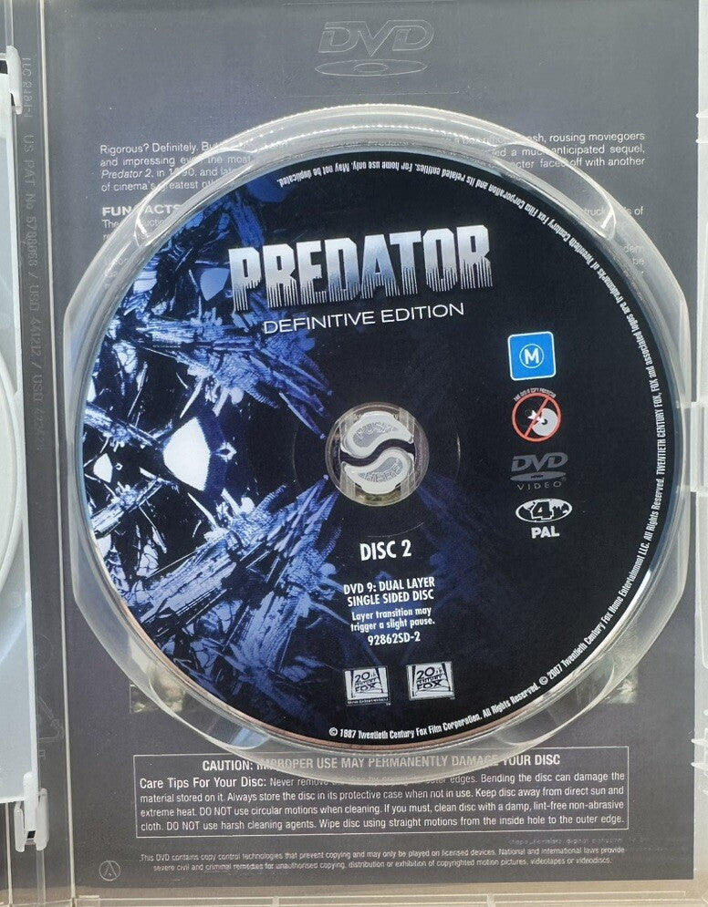 Predator Schwarzenegger DVD Two Disc In Good Condition 933