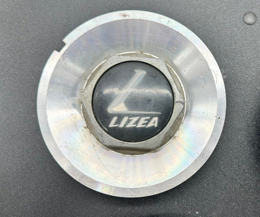 LIZEA Center Cap Wheel Cap Cover One Missing Back Plate Good For Display 8189