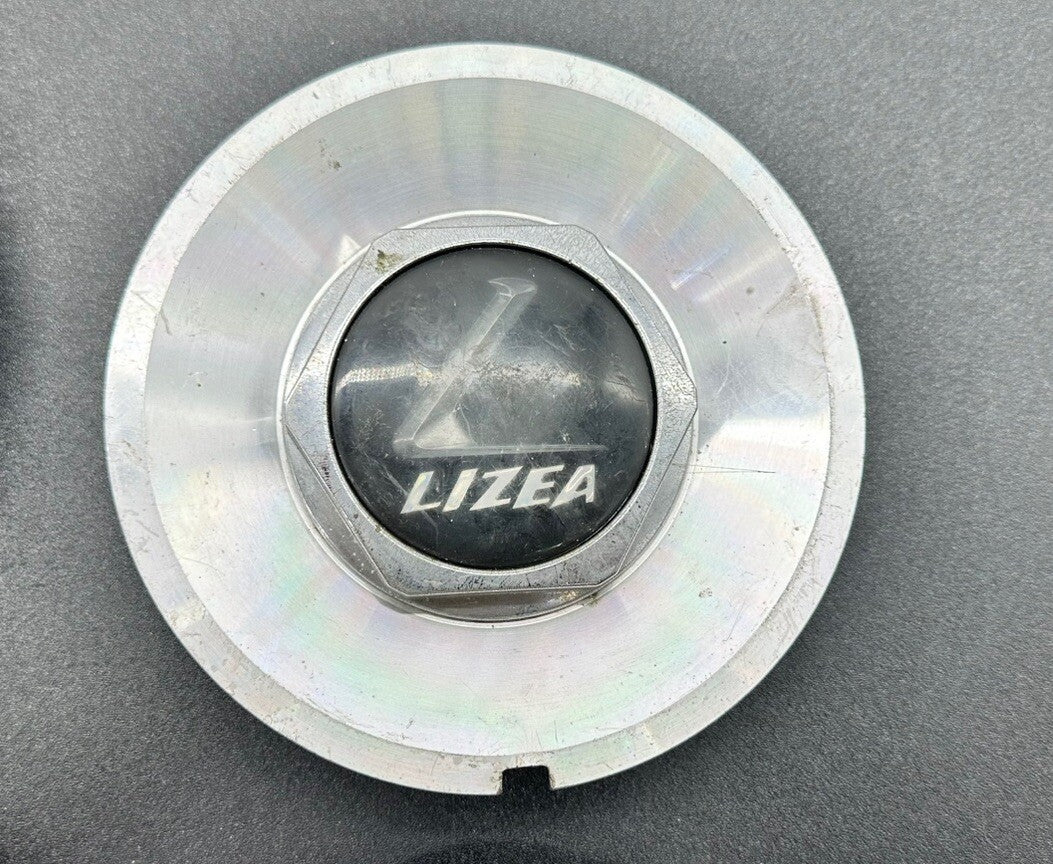 LIZEA Center Cap Wheel Cap Cover One Missing Back Plate Good For Display 8189