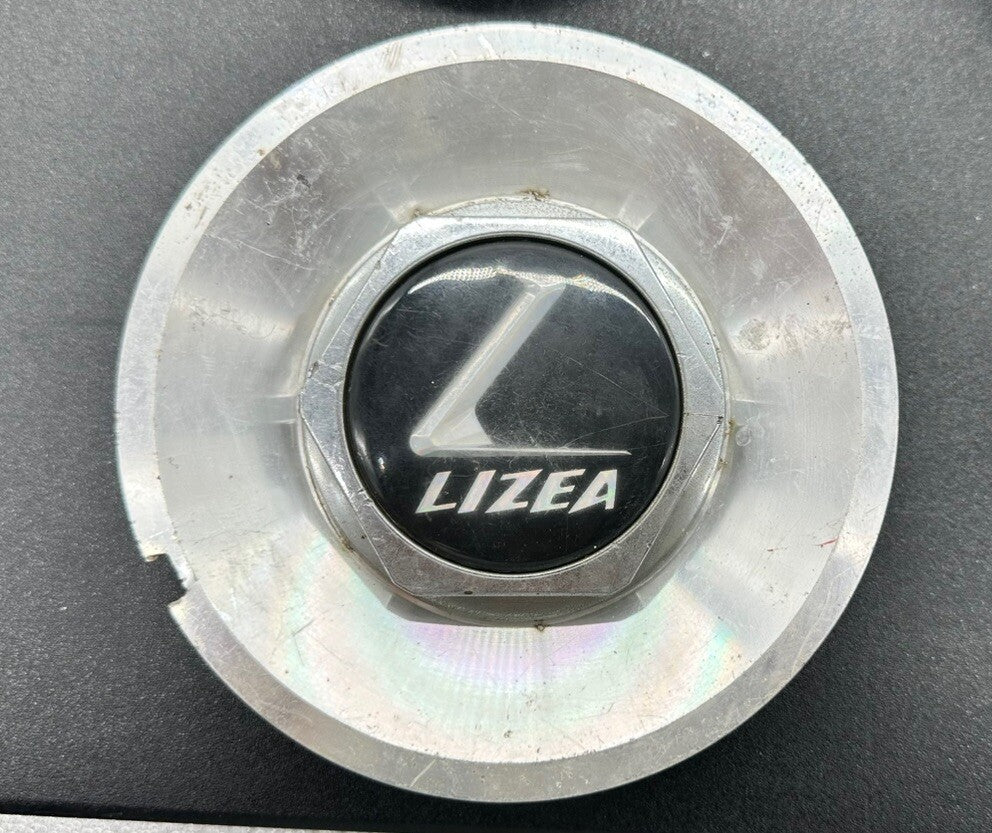 LIZEA Center Cap Wheel Cap Cover One Missing Back Plate Good For Display 8189