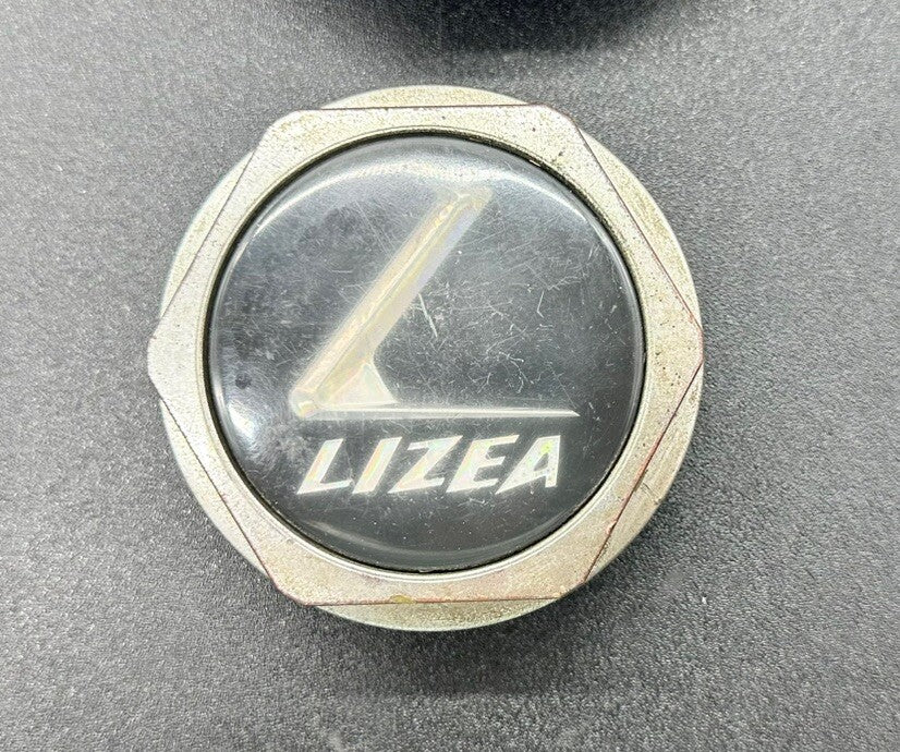 LIZEA Center Cap Wheel Cap Cover One Missing Back Plate Good For Display 8189