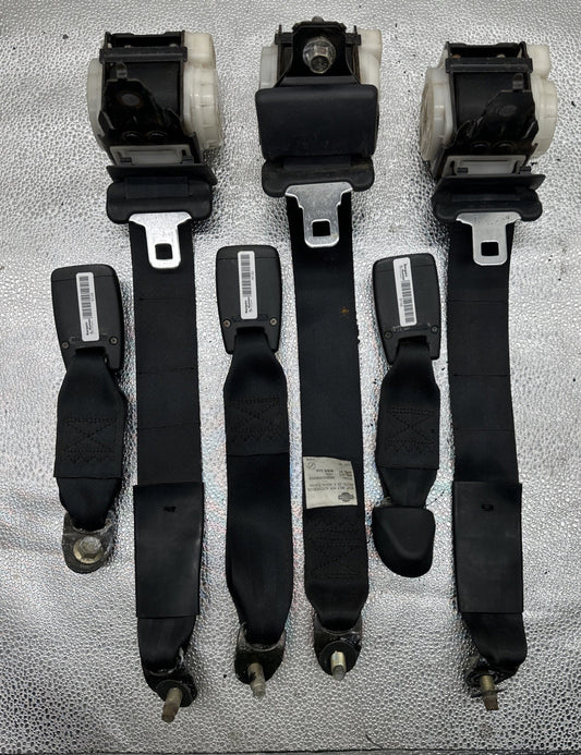 Nissan ER34 Skyline 4-Door Rear SeatBelt Set of 3 NSB053NK067 NSB053NK069(9132)