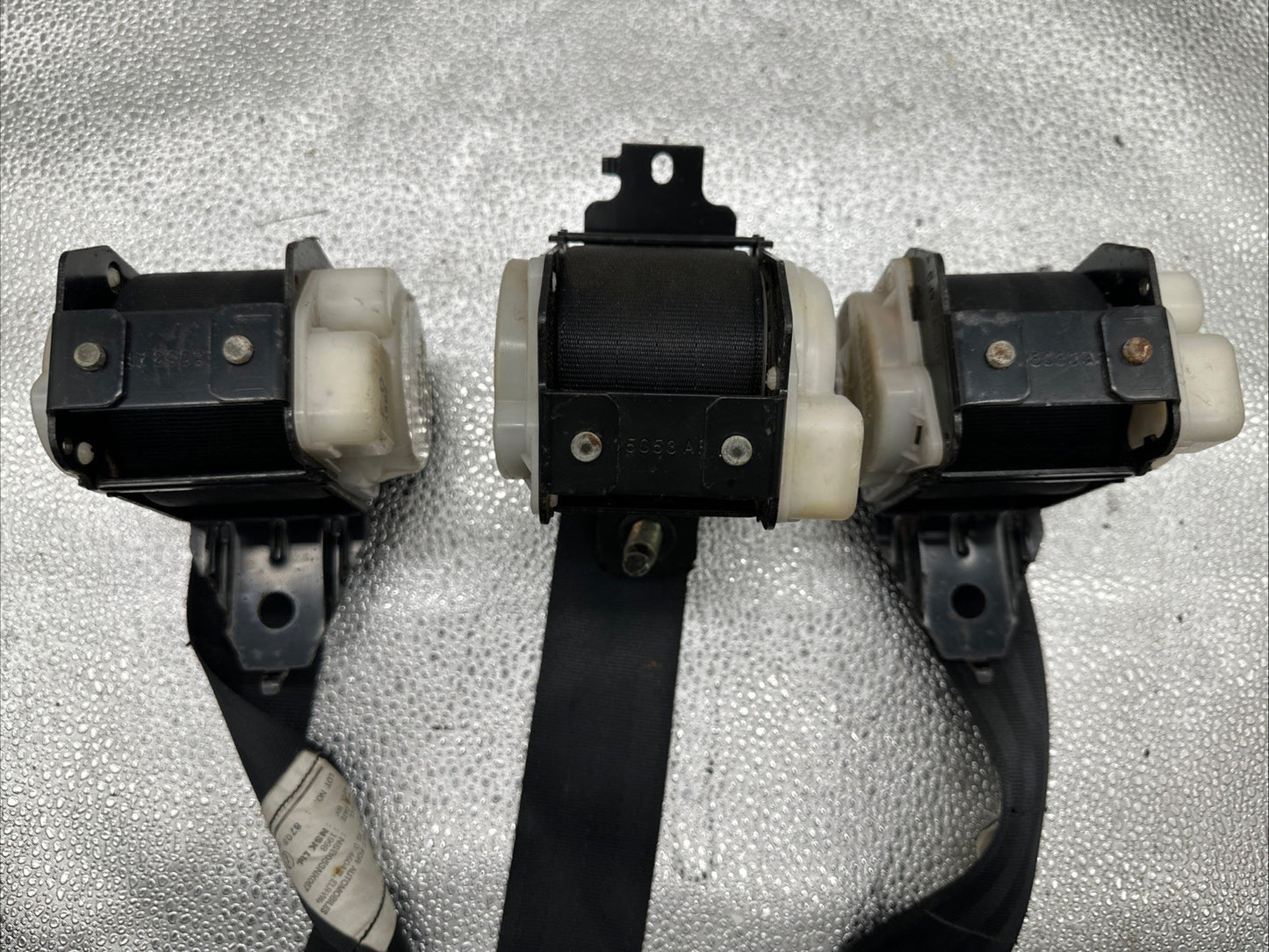 Nissan ER34 Skyline 4-Door Rear SeatBelt Set of 3 NSB053NK067 NSB053NK069(9132)