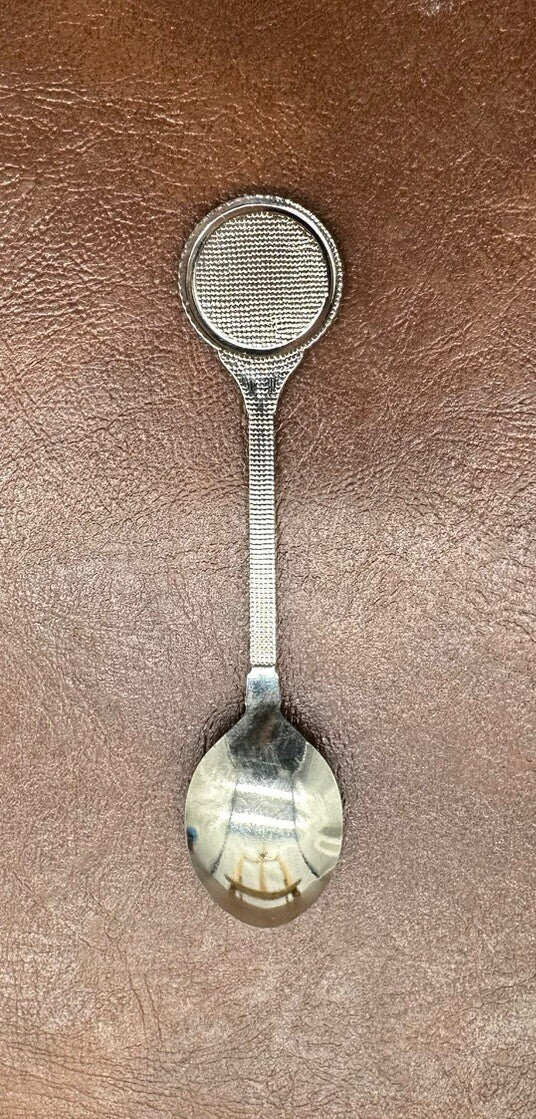 Souvenir Spoon Tasmania Australia , silver plated, Collectors In OK Cond