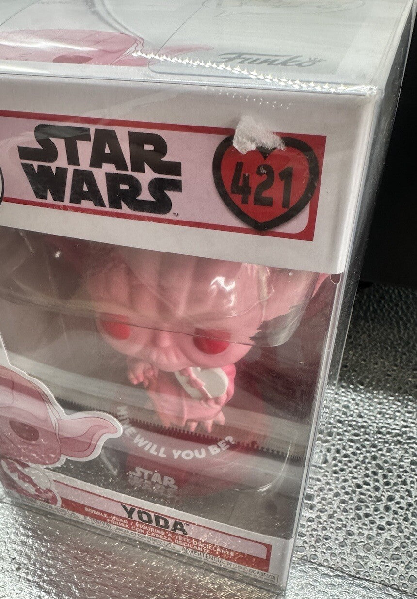 Funko POP! Star Wars Yoda #421 Valentine's Day Special Edition Pink heart Love
