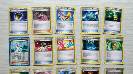 20 X Pokemon Trainer Cards Collection Random Years & Series 6388