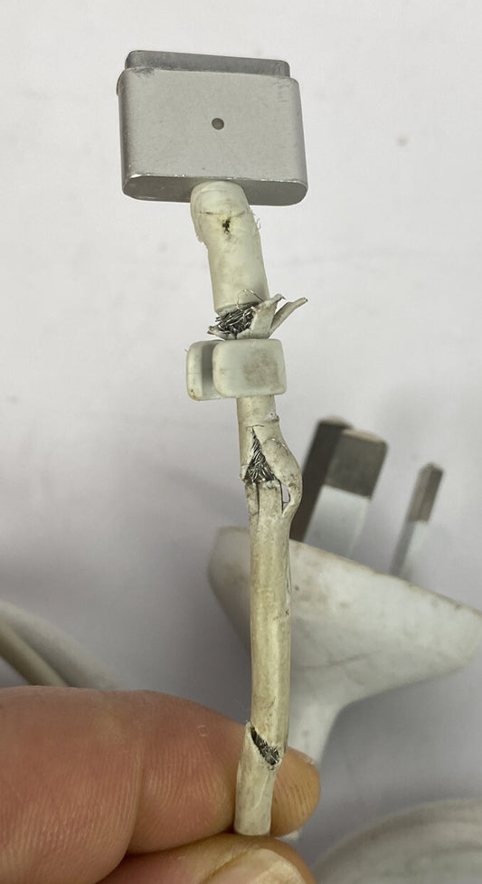 M1007 Apple 45W Charger Mag Safe 2 Adapter Power Supply for Macbook A1436