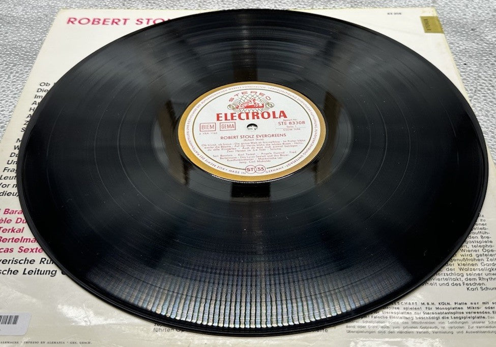 Robert Stolz - Evergreens Record In Good Condition 6739