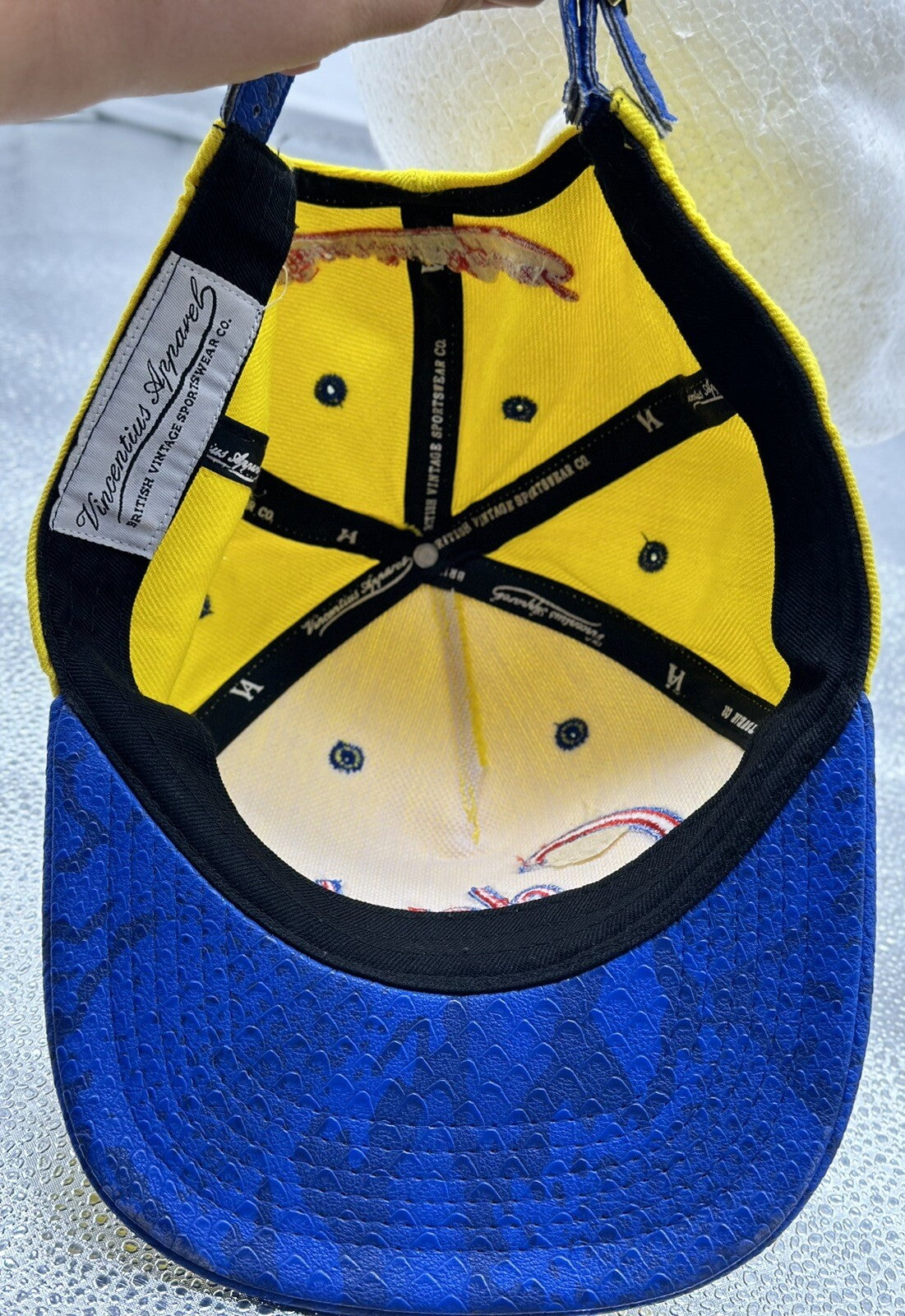 Colombia - Vincentius Apparel Cap / Hat / Baseball Cap/ Snapback In VGC 3563