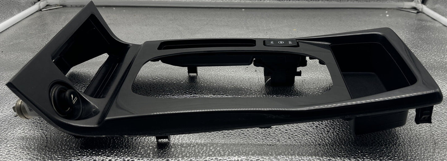 Nissan Stagea C34 gear surround trim auto In Good Condition 5901