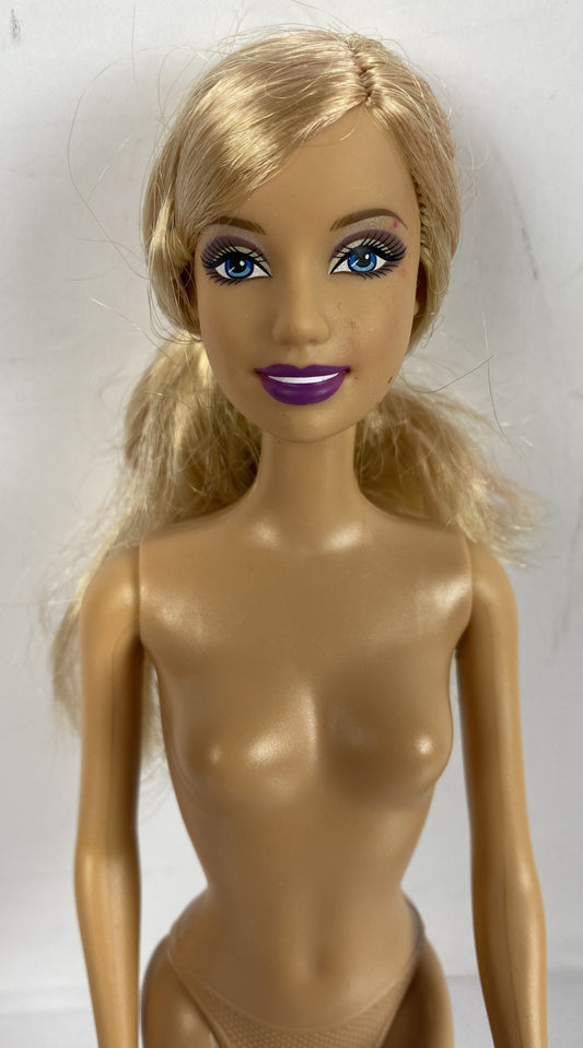 M939/7 Barbie Mattel 2005 Moveable 30cm Figure In Good Condition