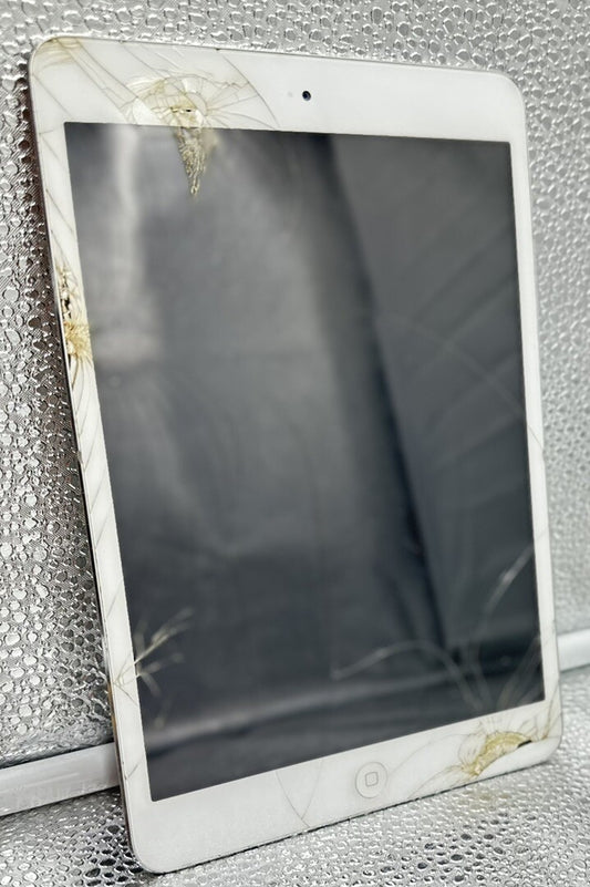 Ipad Mini A1432 Cracked Screen Sold For Parts Only 4914