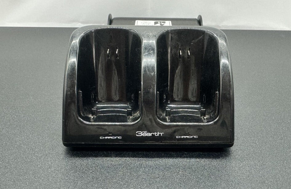 Nintendo Wii 3rd Earth Dual Docking Station Controller Charger NO BATTERIES 5334