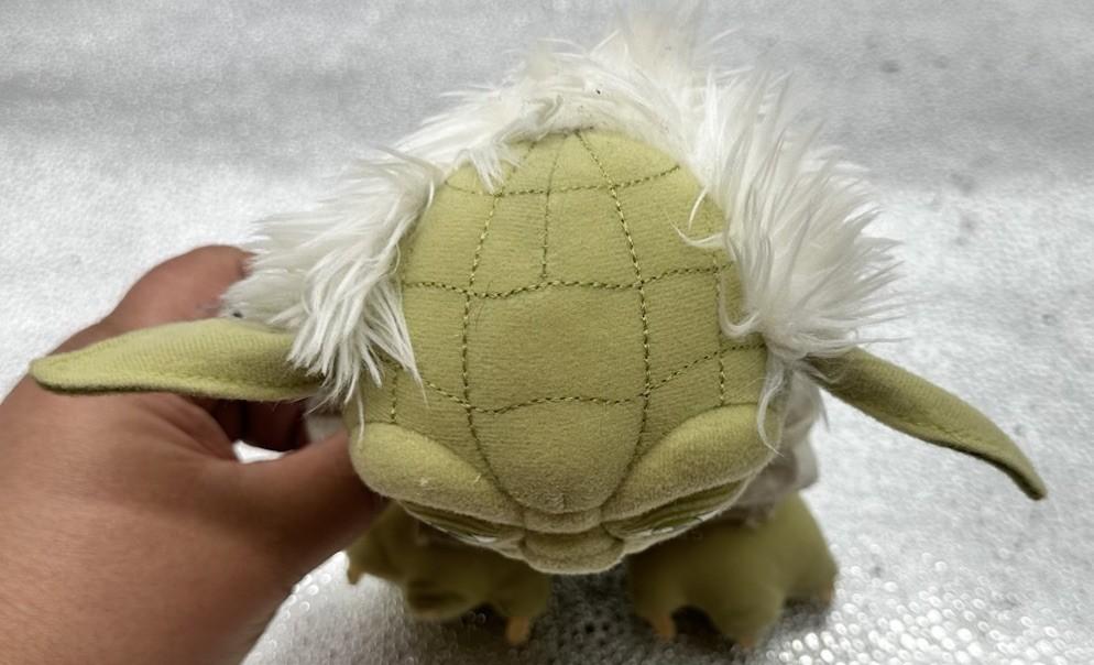 Star Wars Yoda Soft Plush Toy - 22 cm In Good Condition 9805