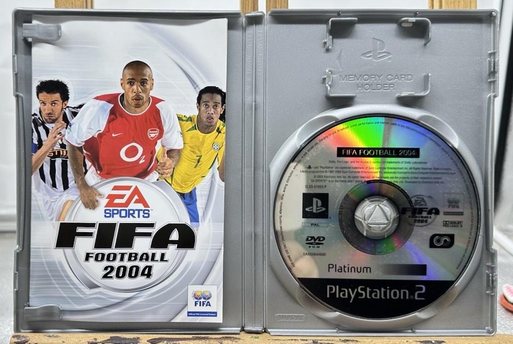 Fifa Football 2004 PAL Play Station 2 / PS2 Complete In Good Condition 10293