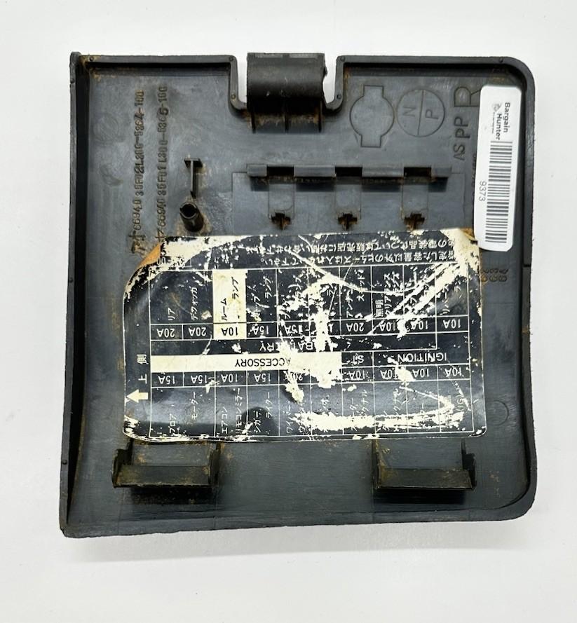 NISSAN S13 SILVIA 180SX panel fuse lid driver R/H side 66940-35F02 discoloration