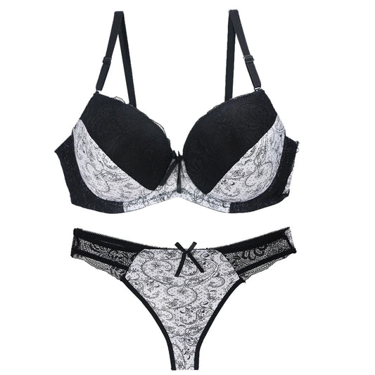 2022 New Sexy Bras Set 32/70 34/75 36/80 38/85 40/90 42/95 44/100 BCDE Cup Underwear Bralette Brassiere Plus Size Lingerie Thong