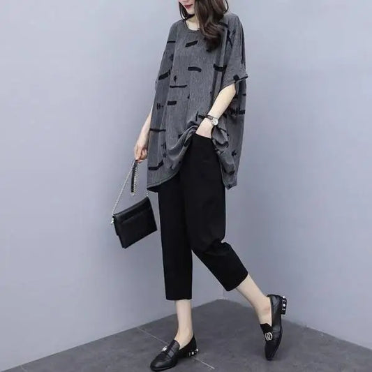 plus Size Summer Outfit Women's Batwing Sleeve Cover Belly Top And Seven Inch Pants Two Piece Set Fashionable plus Size Ensemble