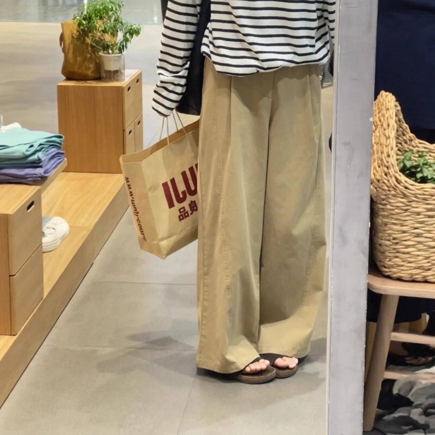 Khaki Wide Leg Pants Women's High Waist Loose Casual Straight Leg Trousers Spring 2026 Lazy Style Comfortable Slimming Effect