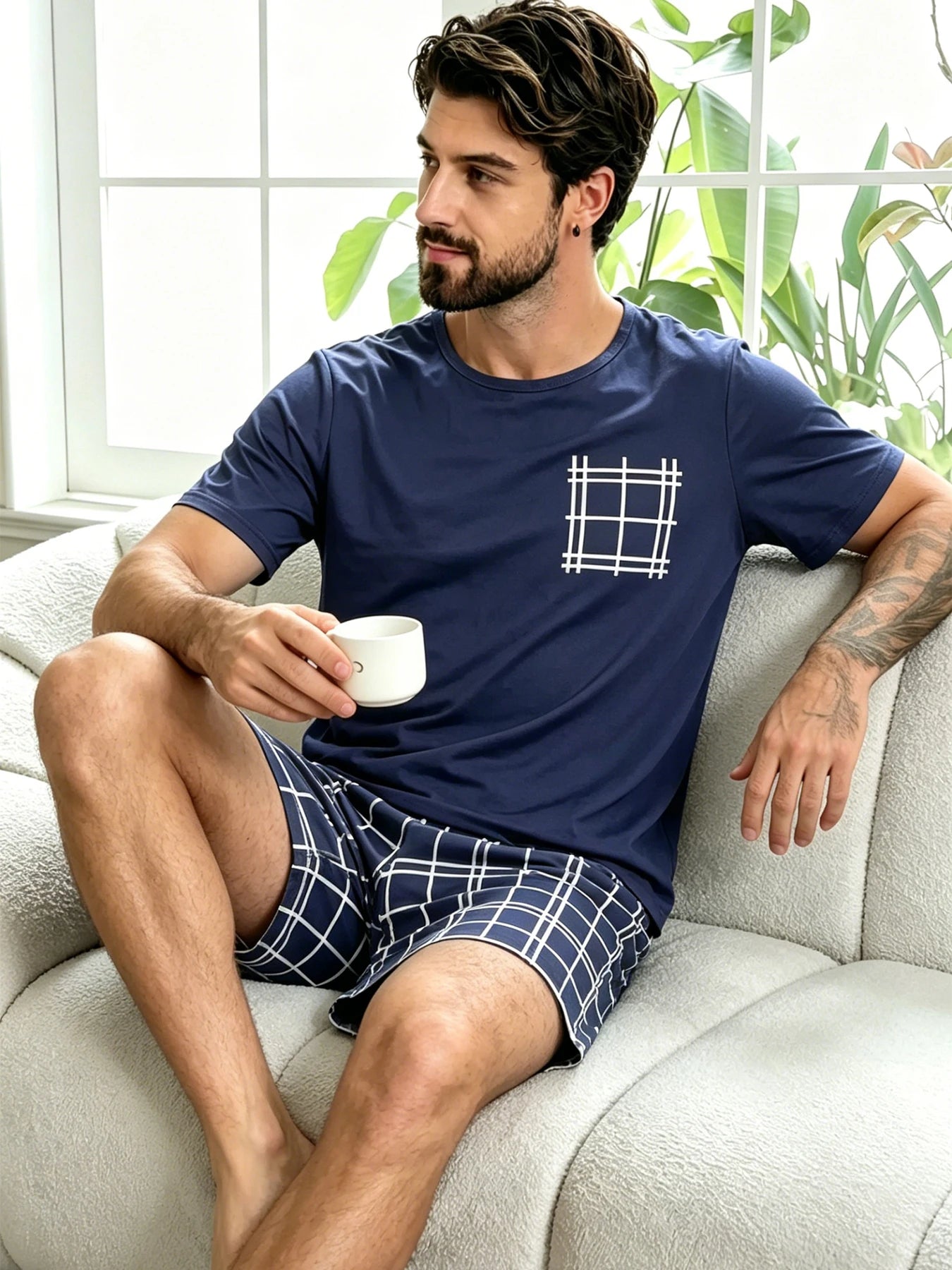 Men's Stylish Pajama 2Pcs pajama Set Short Sleeve And Plaid Shorts Comfortable Soft Sleepware Loungewear Can Be Worn Outside Pjs