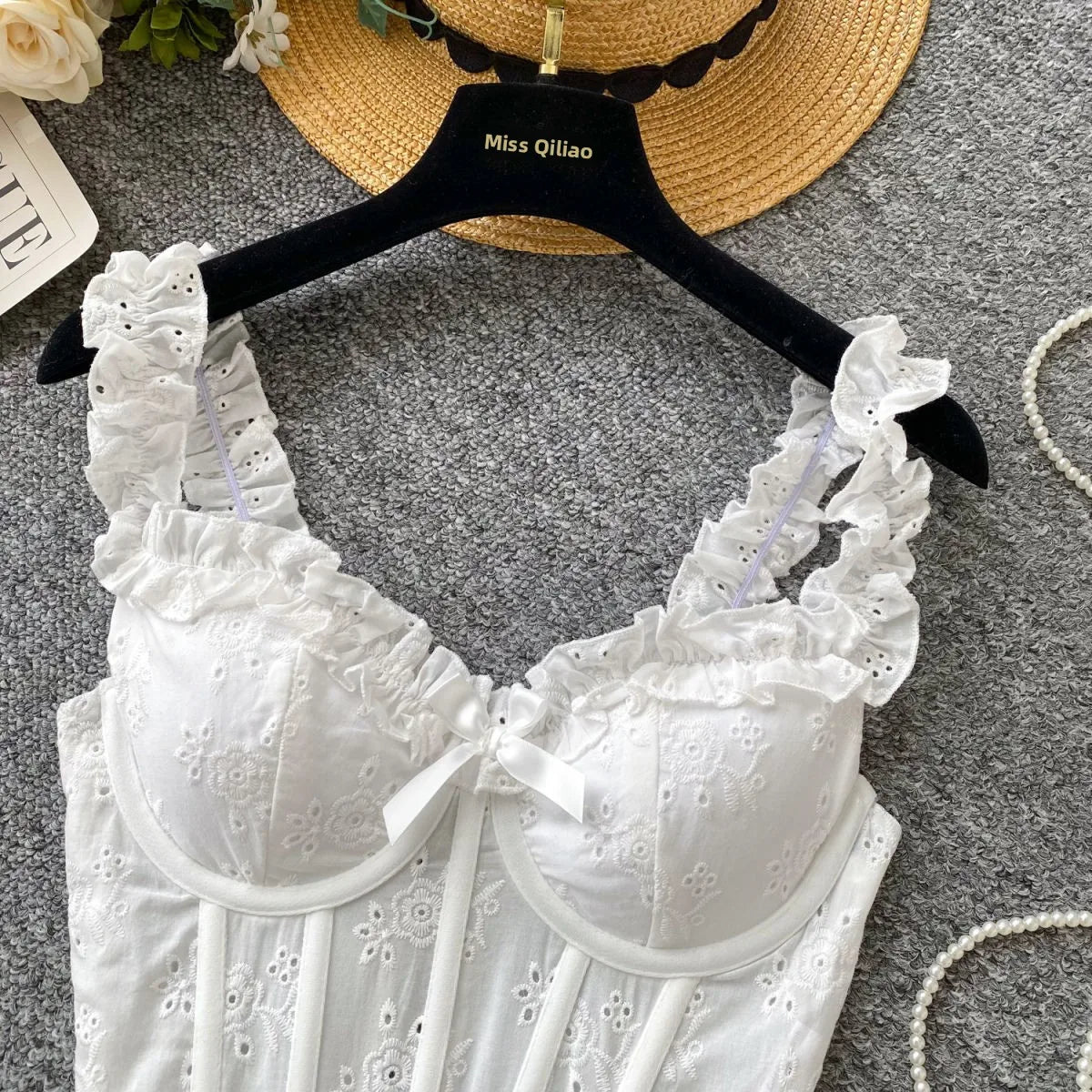 Sweet Heavy Embroidery Hollow out Strap Vest Women Summer Pure Desire Spicy Fibone Slimming Top Women's Faion Outfit