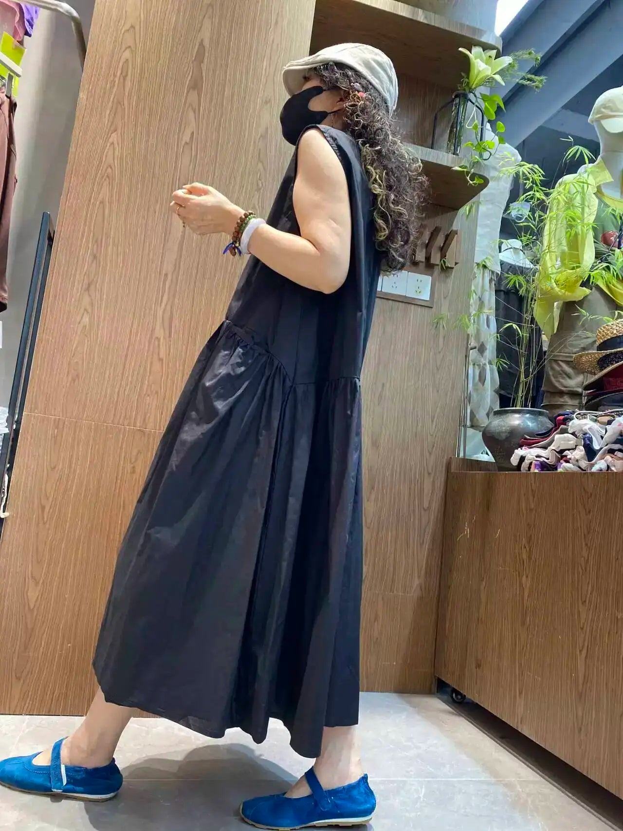 Minimalist Style Pleated Sleeveless Dress Women Black Waist-cinching Casual Long Dress Black XY335