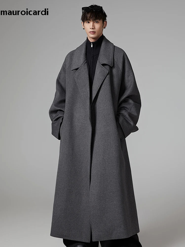Mauroicardi Autumn Winter Oversized Extra Long Warm Gray Wool Blends Coat Men Sashes Raglan Sleeve Luxury Woolen Overcoat 2024