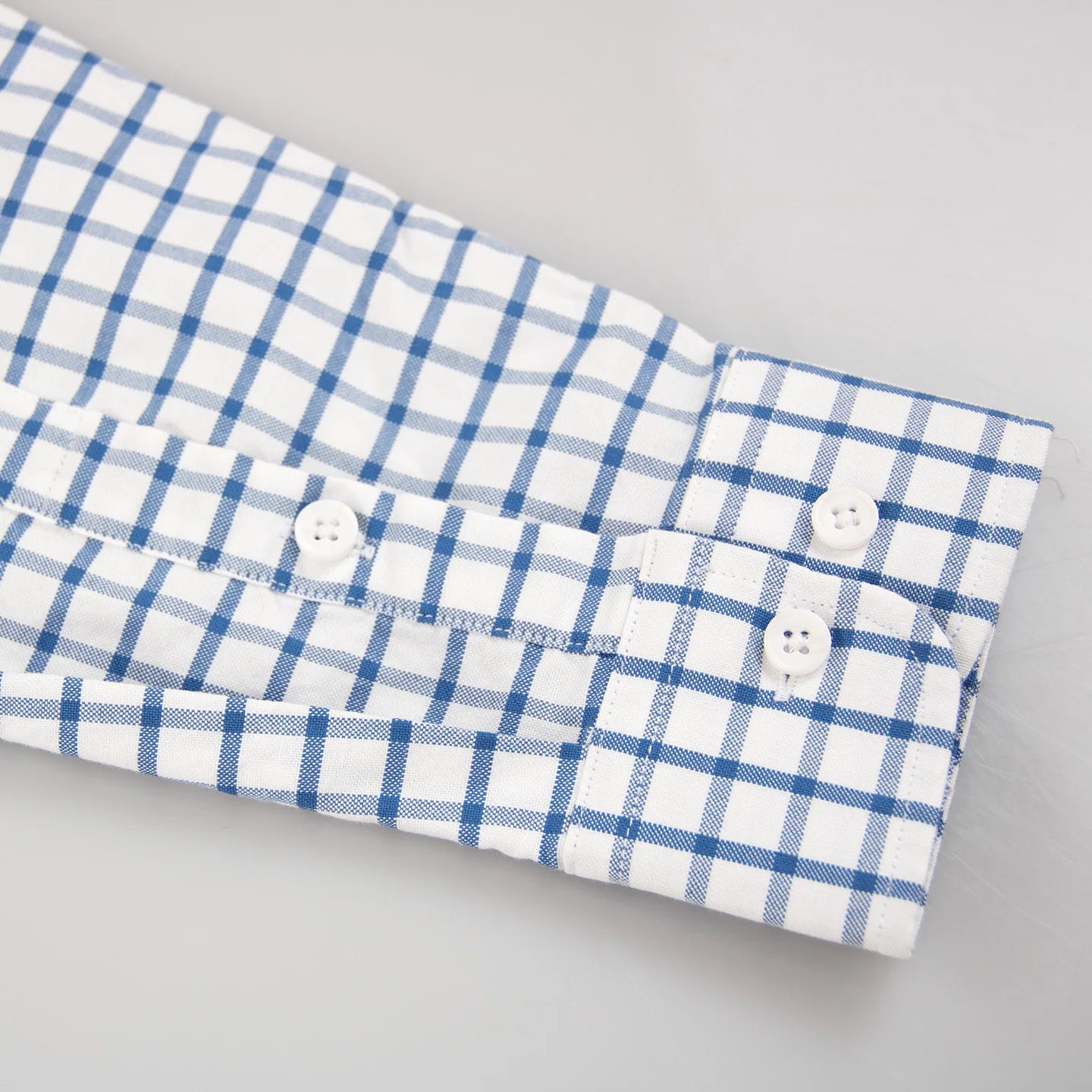 CH Men's Blue Plaid Long Sleeve Shirt Lapel Collar Embroidery Logo Cotton Shirts Business Formal Casual Daily Wear Button Down