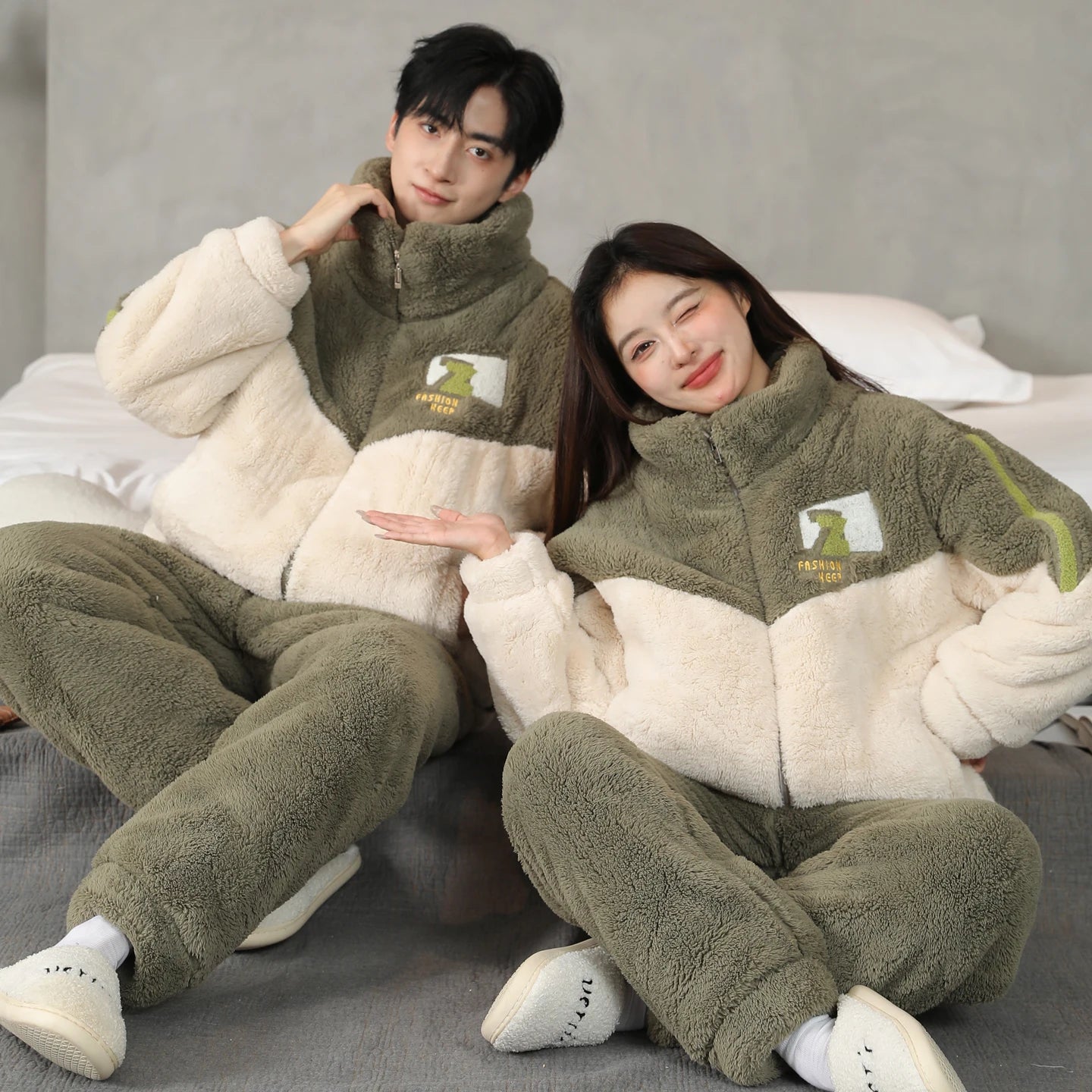 2025 Coral Fleece Couples Pajamas Men's Thickened Warm Winter Home Clothes Long Sleeve Leisure Pants for Youth Autumn Winter