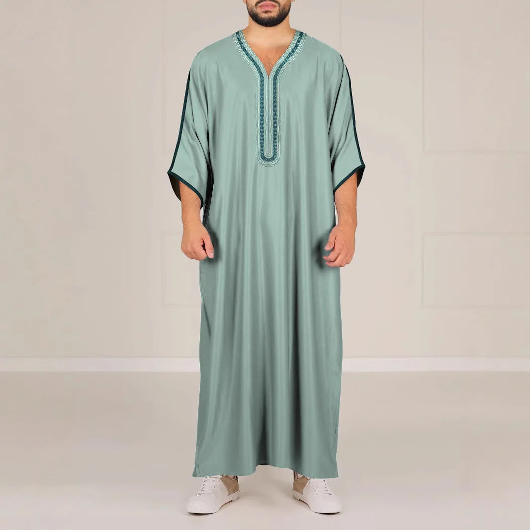 2026 New Model Men's Long Robe With Embroidery And Side Pockets Muslim Long Dress Robe Abaya Ramadan Dubai Luxury Islam Elegant