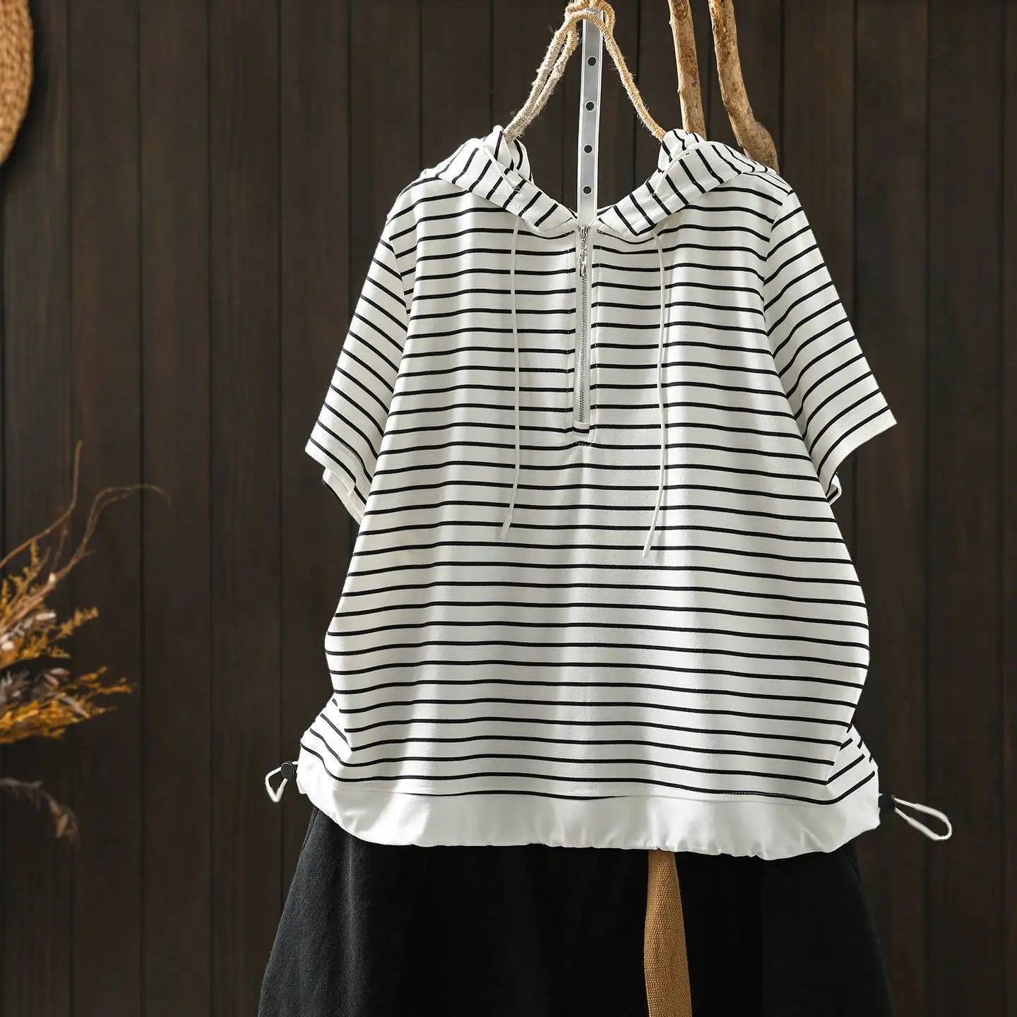 Short-sleeve Women T-shirt Summer 2026 Stylish New Trendy Loose Striped T-shirt ZF2132