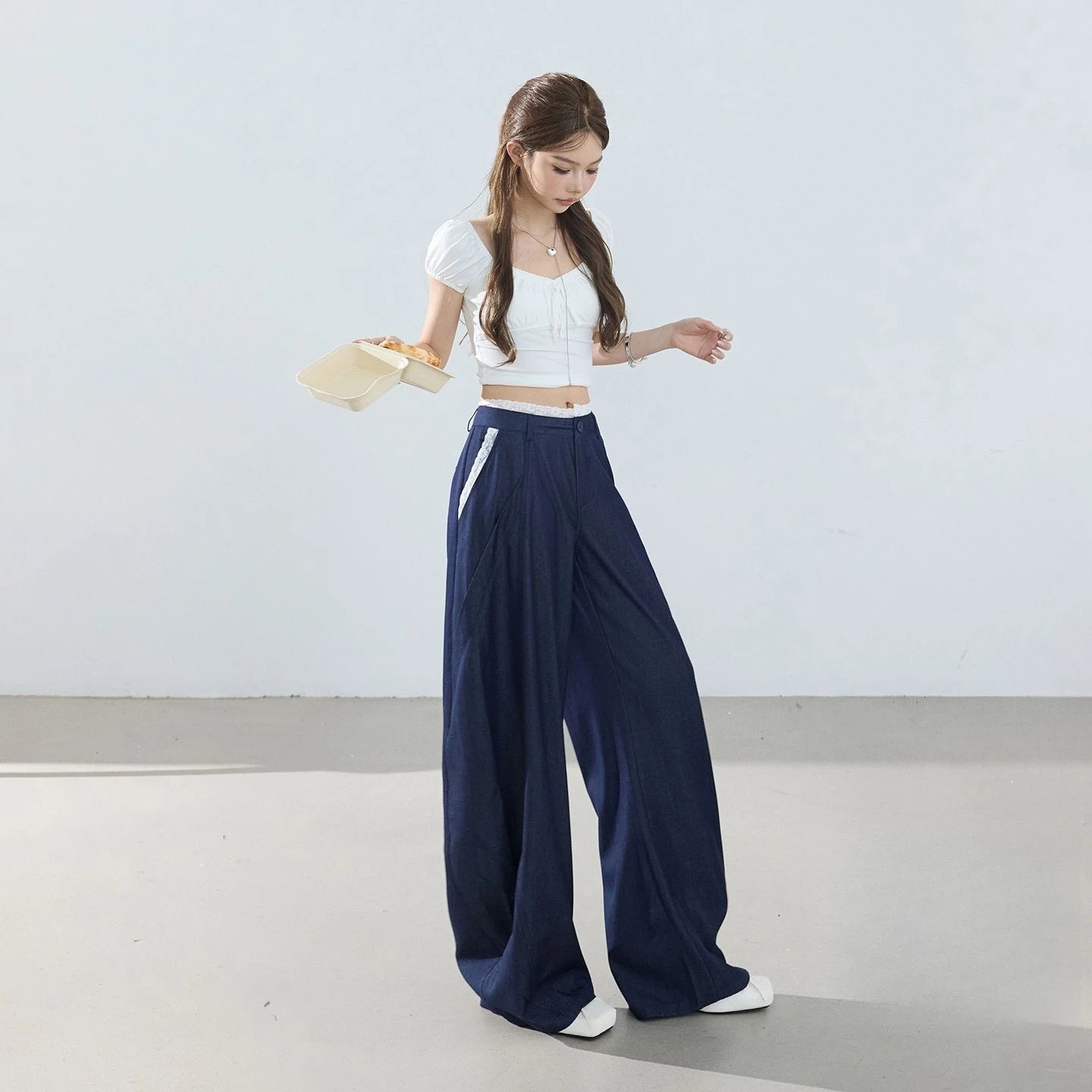 American-style retro loose wide-leg pants, lightweight curved pants, cool lace splicing, versatile casual pants for women