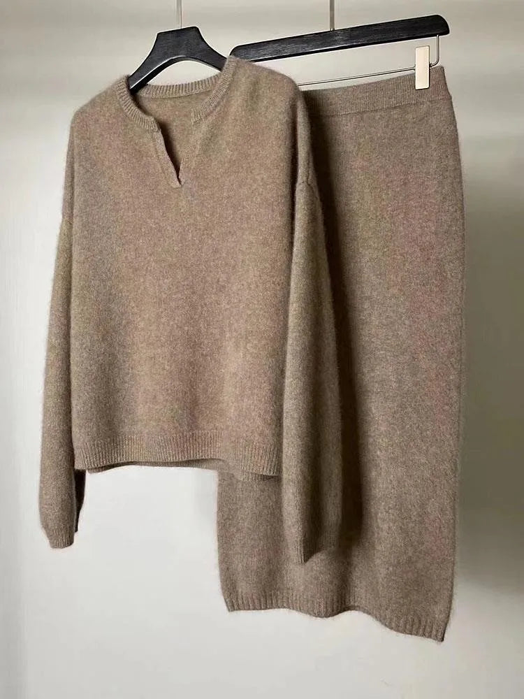 100% cashmere suit a solid-color POLO collar loose sweater and a mid-length skirt a two-piece set