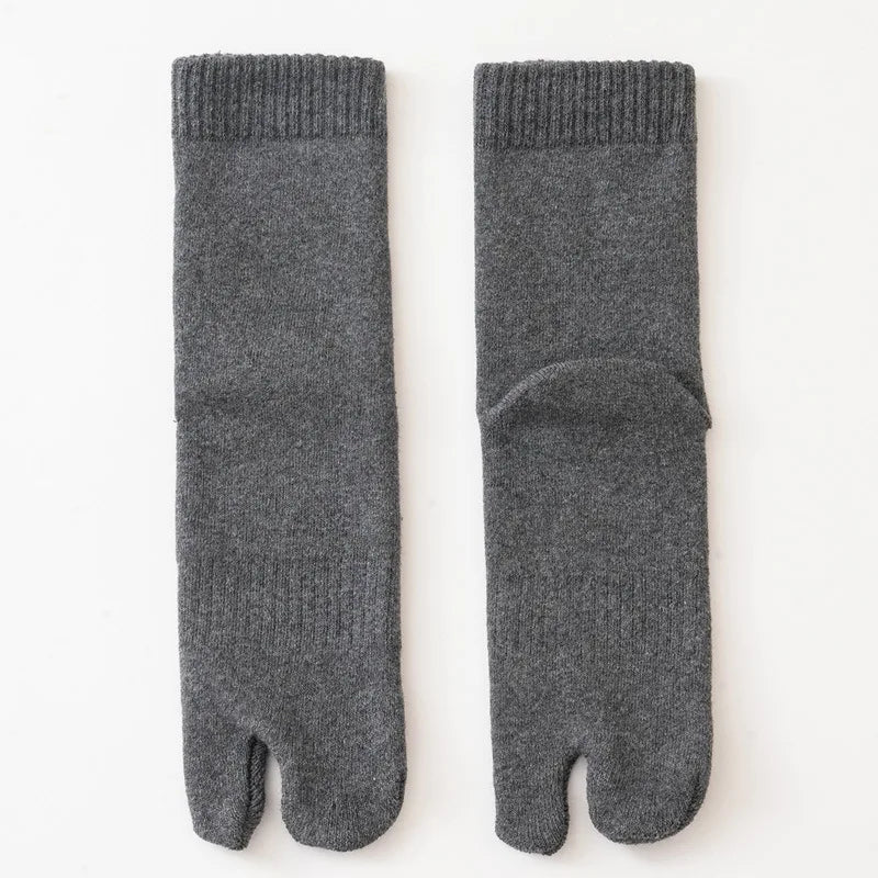 5 Pairs Winter Two Toed Tabi Socks Men's Thicken Warm Solid Color Flip Flops Sock 2 Fingers Casual Mid-tube Cotton Thermal Socks