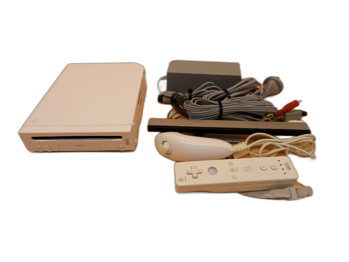 Nintendo Wii Rvl 001 Console With Accessories