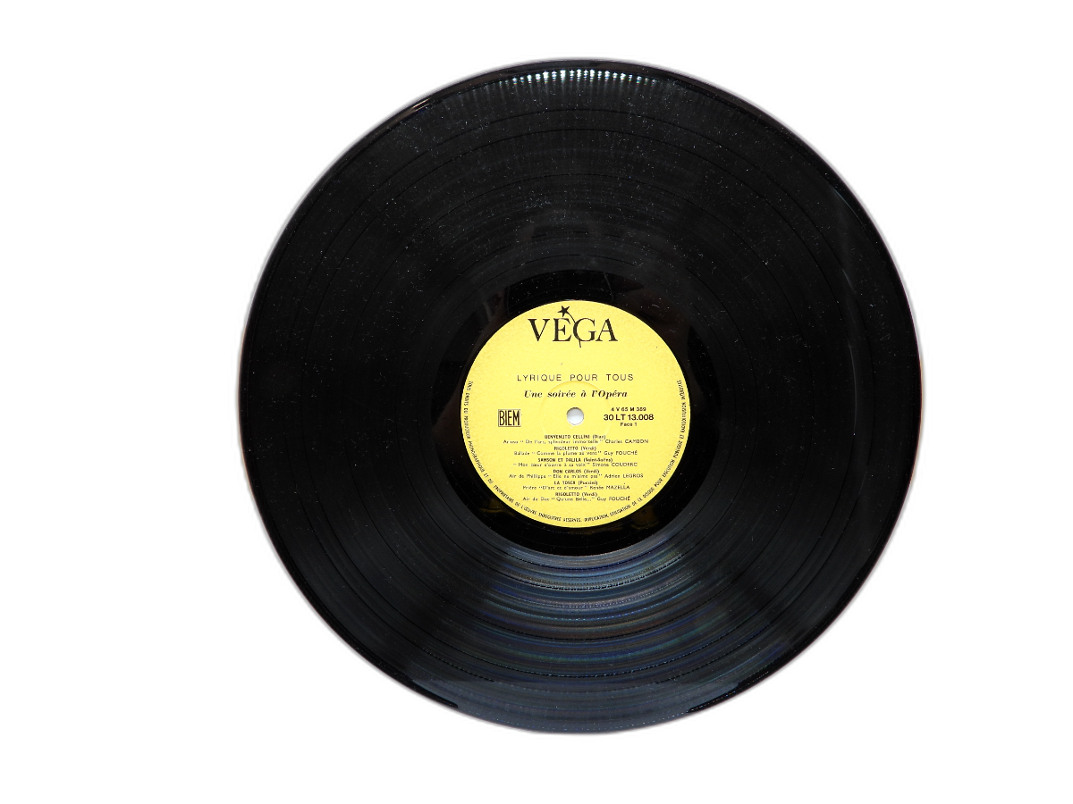 Une Soirée À L'opéra Vinyl Record Vega Label