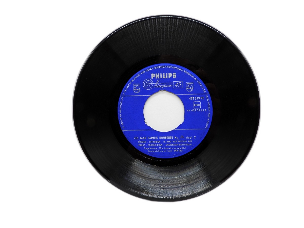 Zes Jaar Familie Doorsnee No. 1 Vinyl Record 45 Rpm Philips