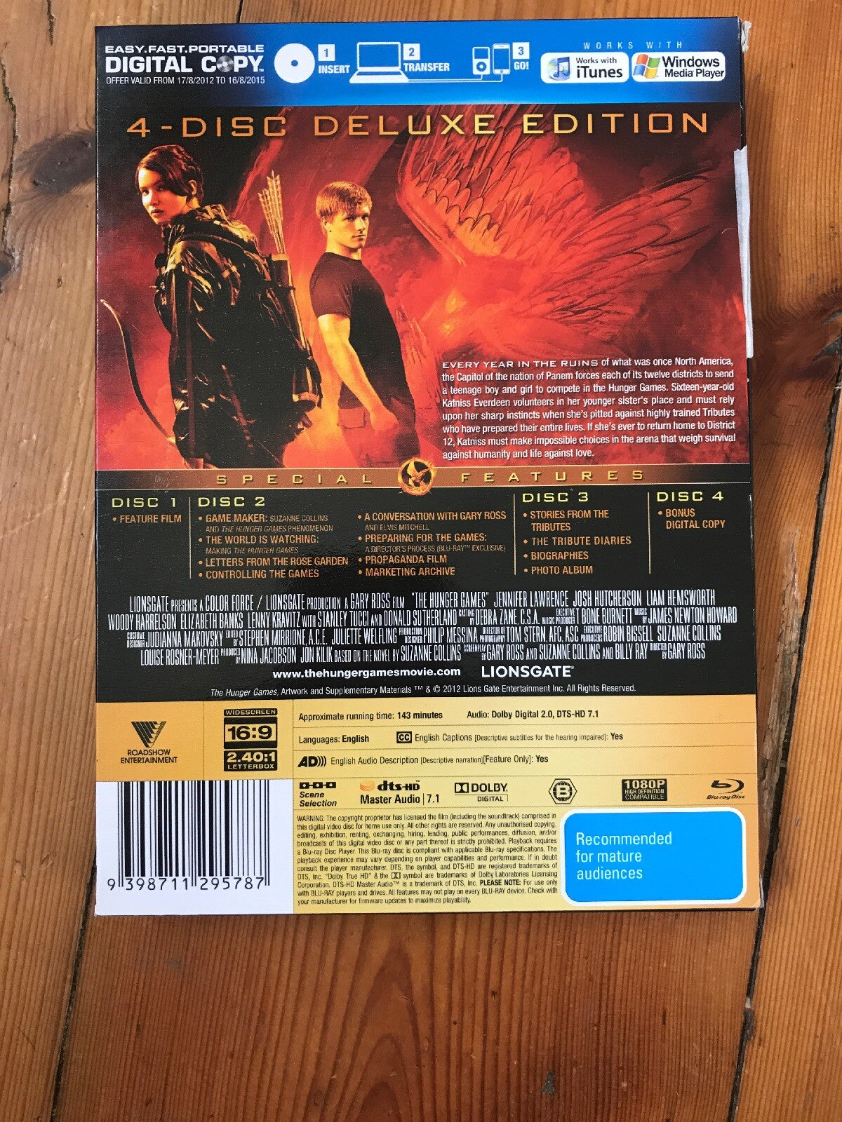 The Hunger Games 4-Disc Deluxe Edition Not Factory Sealed Blu-Ray