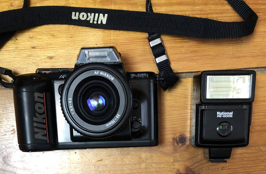 254 Nikon AF F-401S 35-70mm 1:3.3.3-4.5 Len Vintage Camera FOR PARTS ONLY