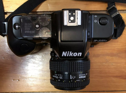 254 Nikon AF F-401S 35-70mm 1:3.3.3-4.5 Len Vintage Camera FOR PARTS ONLY