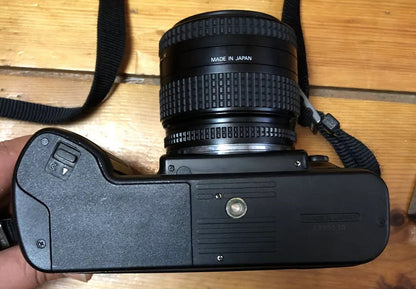 254 Nikon AF F-401S 35-70mm 1:3.3.3-4.5 Len Vintage Camera FOR PARTS ONLY